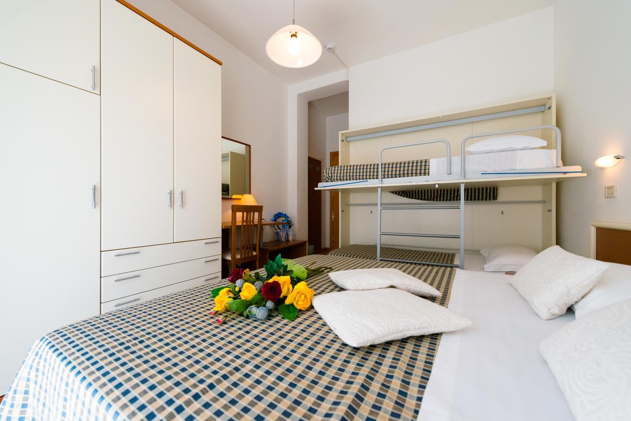 Hotel Lem-Casadei Червия Экстерьер фото